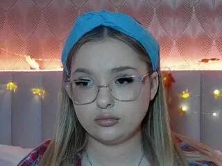 Offline lindsey_lu on Flirt4Free