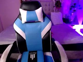 Freechat madison_whiite on Flirt4Free