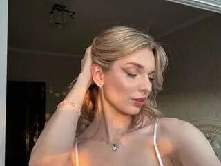 mattie_andrews on Flirt4Free 