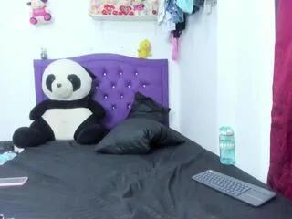 Offline mia_fhox on Flirt4Free