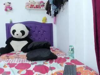 Offline mia_fhox on Flirt4Free