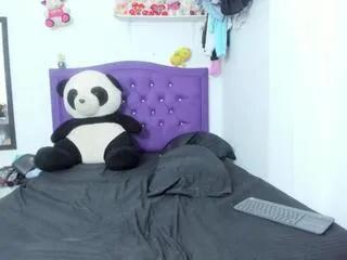 Offline mia_fhox on Flirt4Free