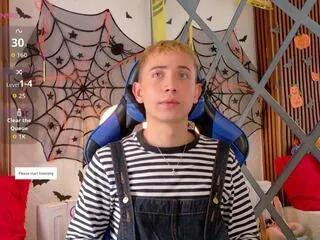 Offline naughty_scott on Flirt4Free