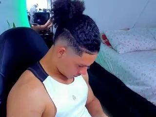 Freechat nick_cartier on Flirt4Free