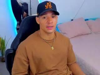 Freechat nick_cartier on Flirt4Free