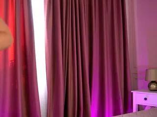 Offline nicolle_stevens on Flirt4Free