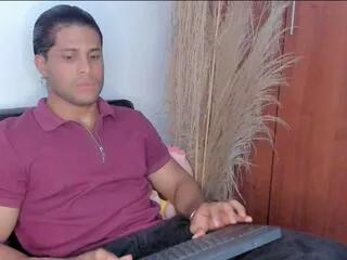 Offline owen_dark on Flirt4Free