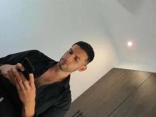 Offline philip_lawns on Flirt4Free