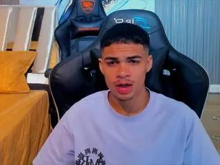 Offline riccie_pezzutti on Flirt4Free