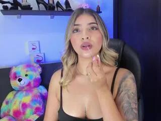 Offline tatiana_valdez on Flirt4Free