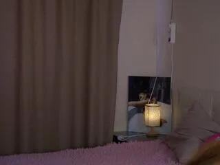 Offline udele_beecham on Flirt4Free