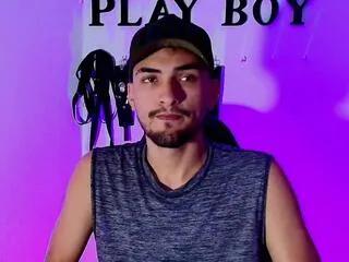 Freechat yoggi_aron on Flirt4Free
