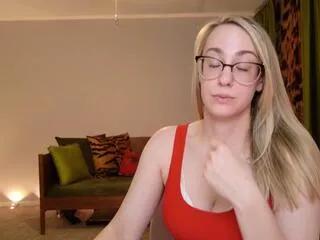 Freechat zoey_evans on Flirt4Free