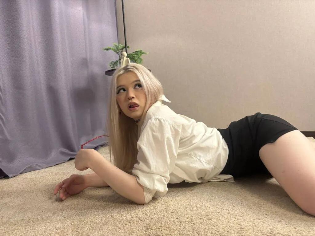 Offline BlissGaler on LiveJasmin