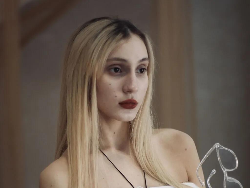 EllieFroster on LiveJasmin