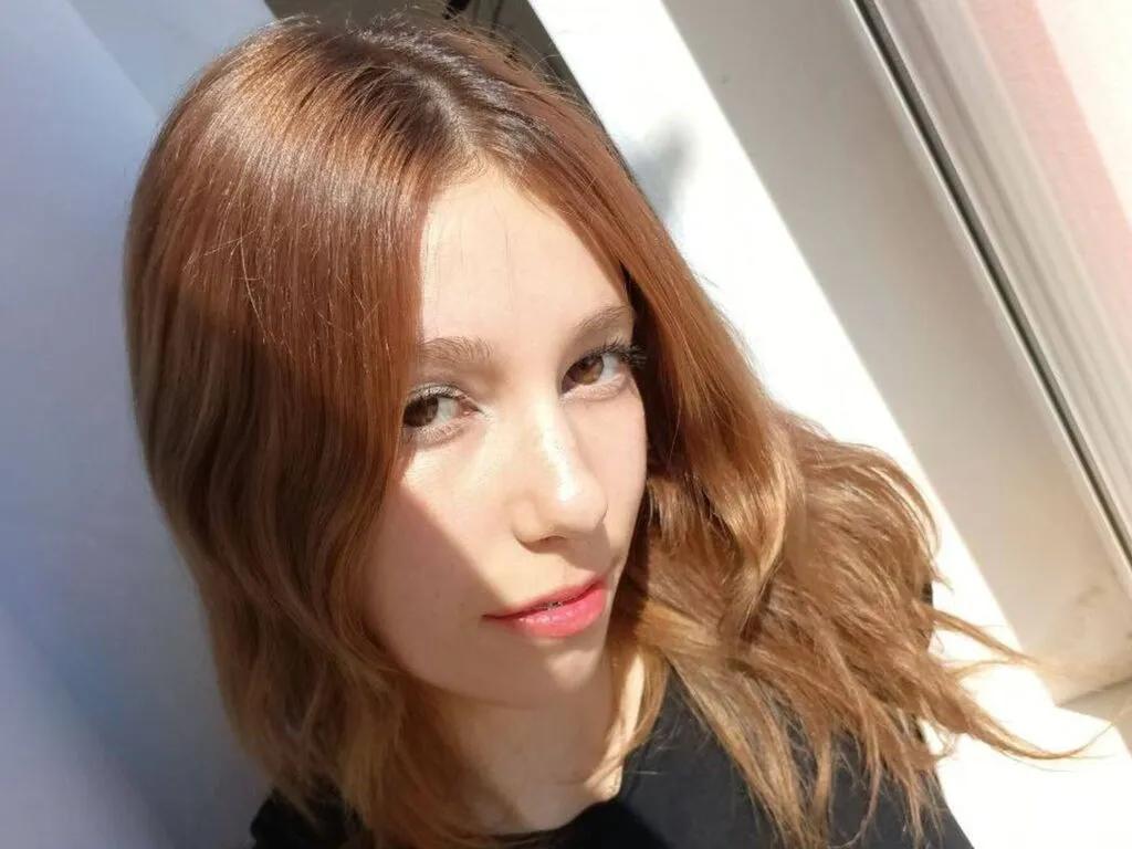 HoaSirna on LiveJasmin