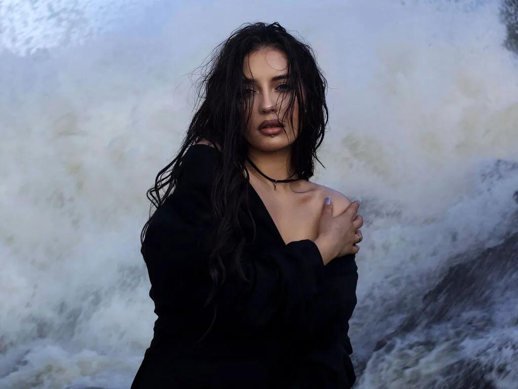 MilaBlack on LiveJasmin