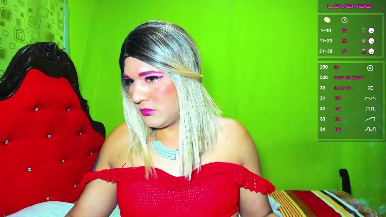 Offline dominant_cockTS on Streamray