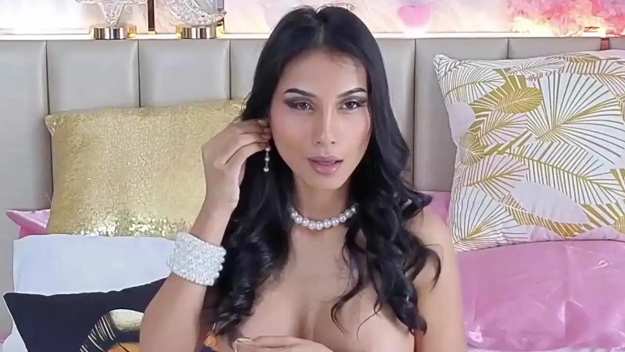 Offline LittleAsia on Streamray