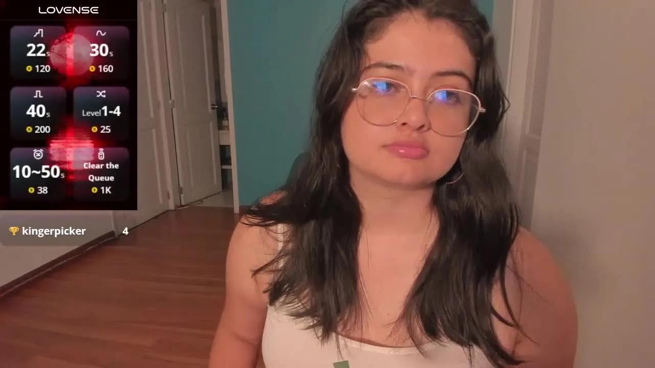 NiaMayers on Streamray