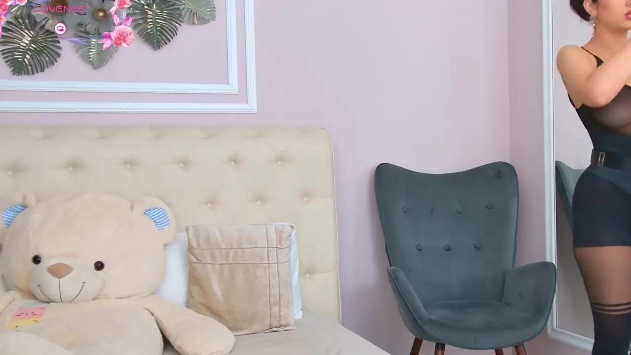 RebekaRusso on Streamray 