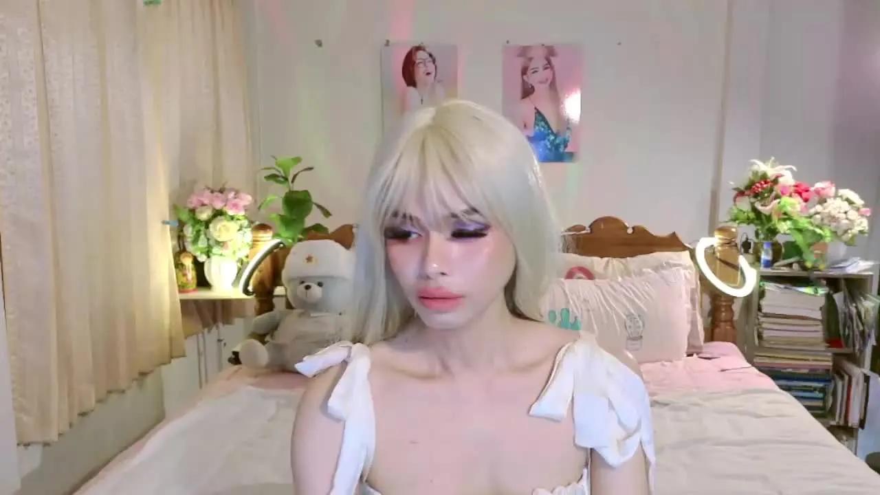 Ribbinpink on Streamray