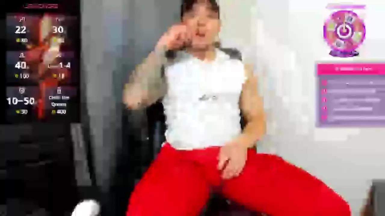 roomnolimitss on Streamray 