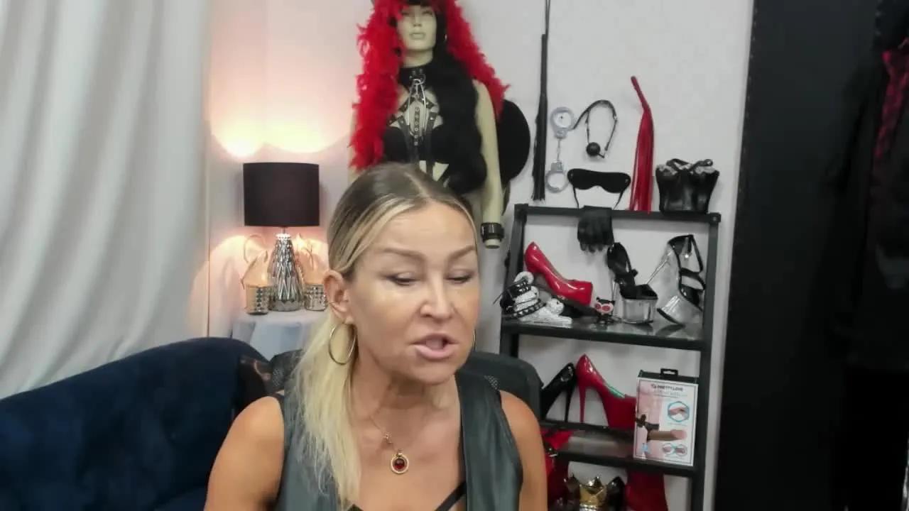 smileCRYSTAL on Streamray