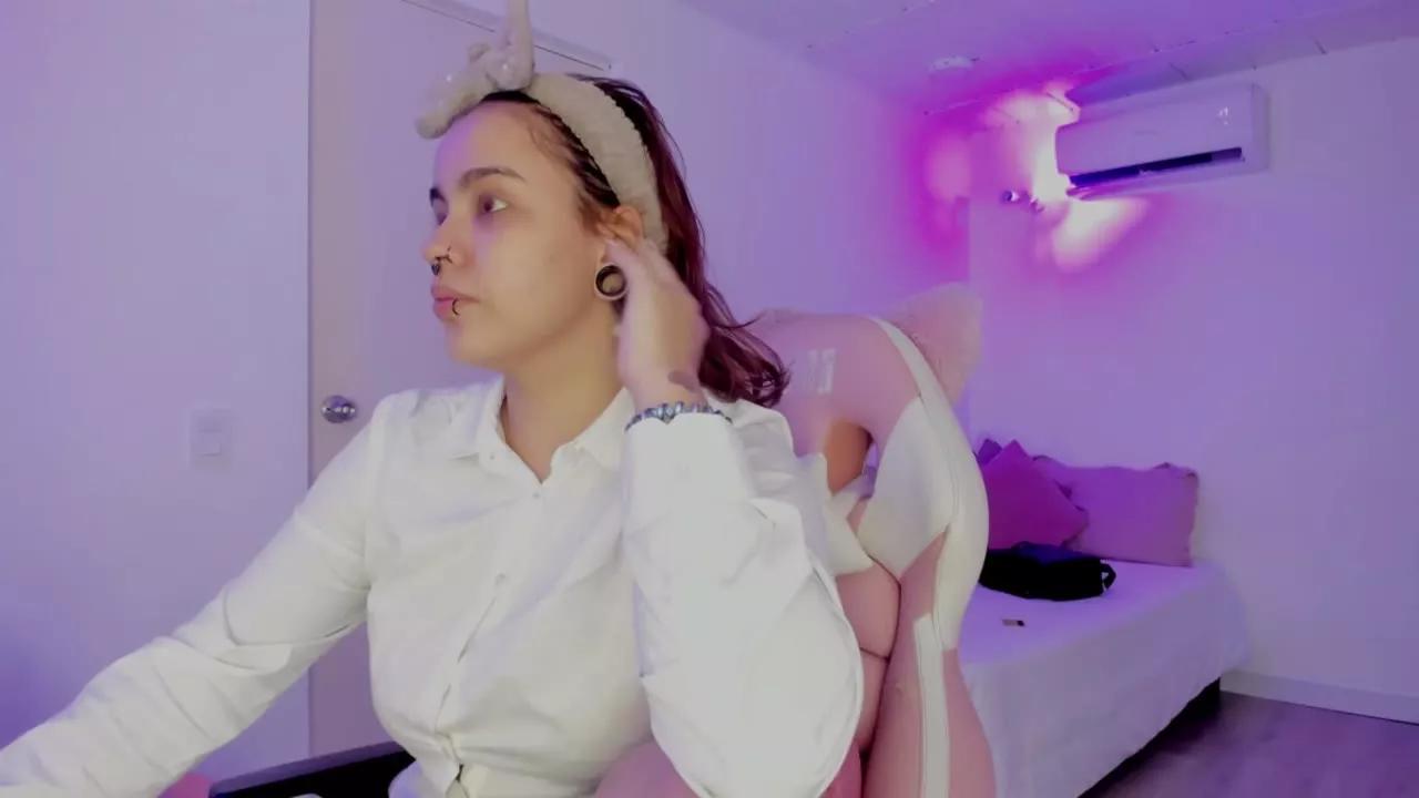 Offline Succubus_Dolly on Streamray