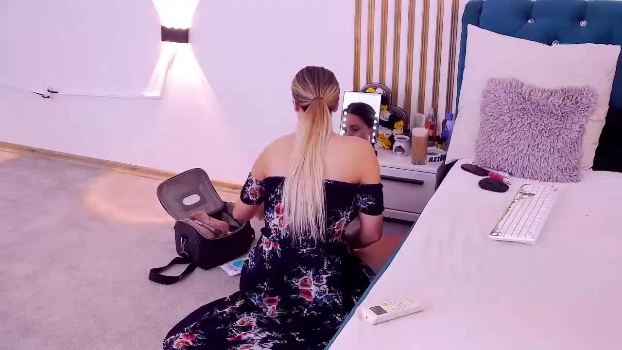 TiffanyAddams on Streamray 