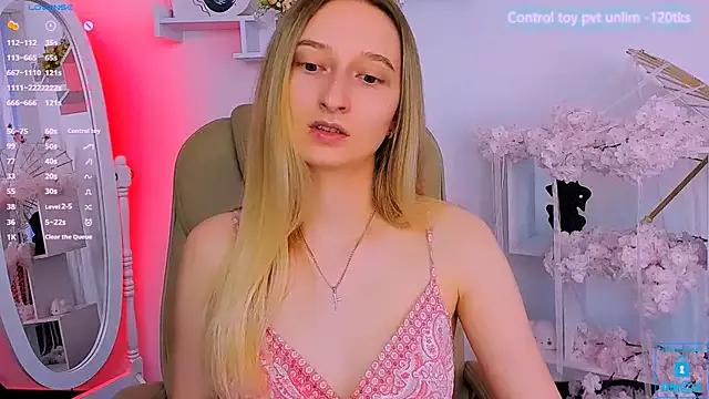 _Ri_na_ on StripChat 