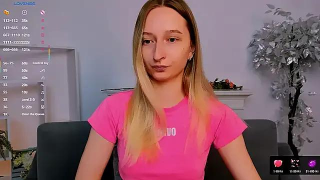 _Ri_na_ on StripChat