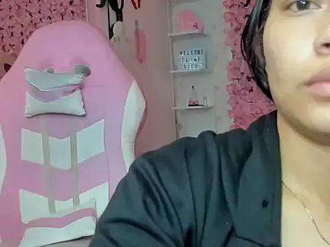 BunnyBliss_hot on StripChat 