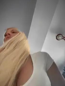 Ella_Charm on StripChat 