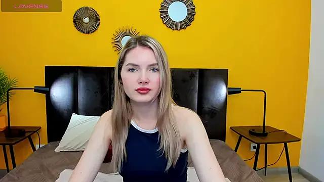 EvelineAmore on StripChat