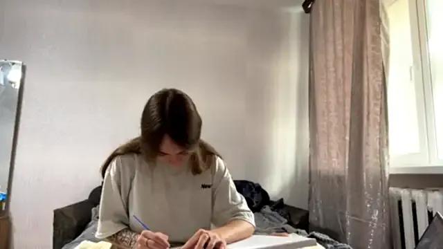 EvieDoll on StripChat