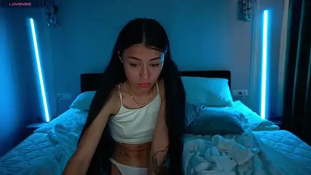 FataleNellie on StripChat 