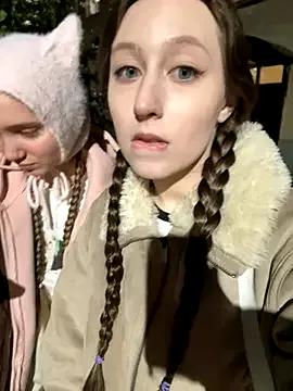 Freechat FroggyAnna on StripChat