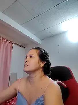 helenca43 on StripChat 