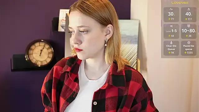 Freechat HollieCollelo on StripChat