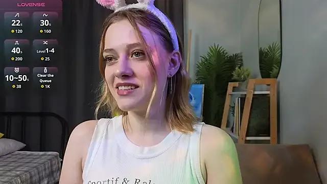 Freechat HollieCollelo on StripChat