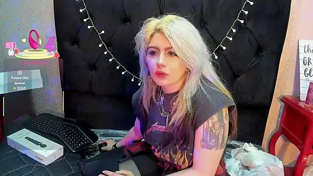 HollyWould__ on StripChat 
