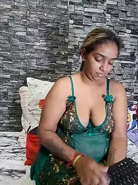 Indiasfantasy_ on StripChat 