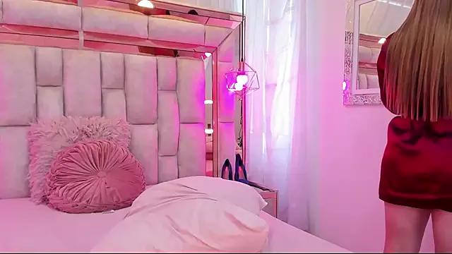 Katalina_Evans on StripChat 