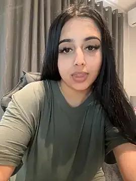 LilMisIndianx on StripChat 