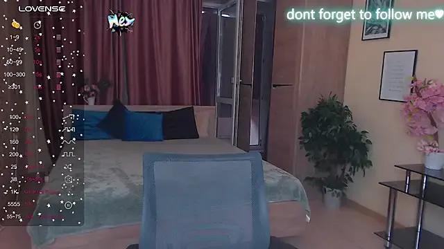 LiSinDoll on StripChat 