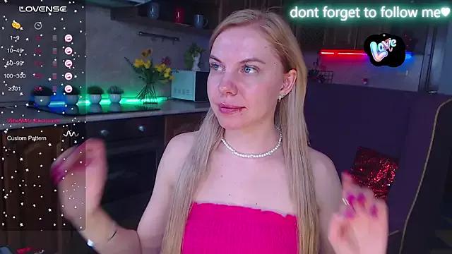 LiSinDoll on StripChat 