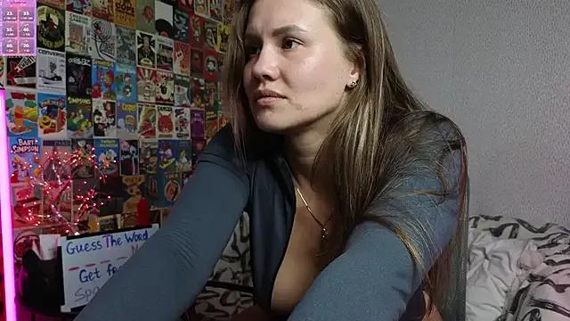 LittleLeen on StripChat 
