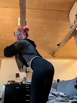 Freechat marijacucu on StripChat