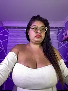MiiaaJoness on StripChat 